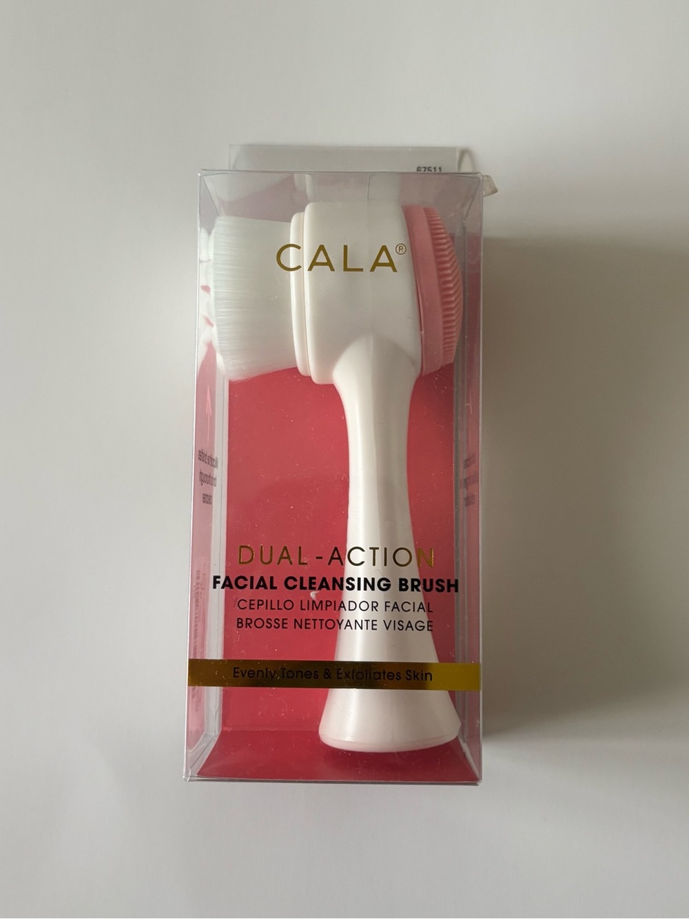 Cala Dual Action Facial Cleansing Brush
Pink & white silicone brush
